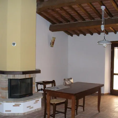 مزرعة للإقامة Agriturismo Casa Antonini